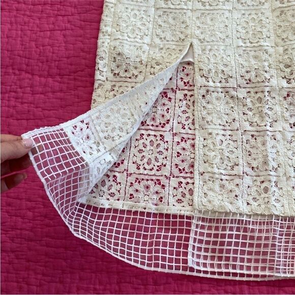 Alexis White Midi Pencil lace Skirt with Slit , XS - Picture 2 of 7